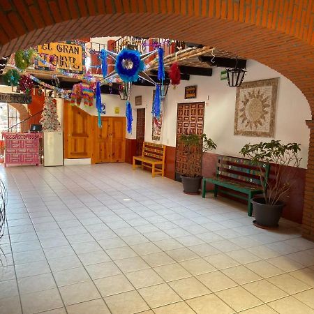 El Gran Toril Taxco de Alarcon Exterior foto