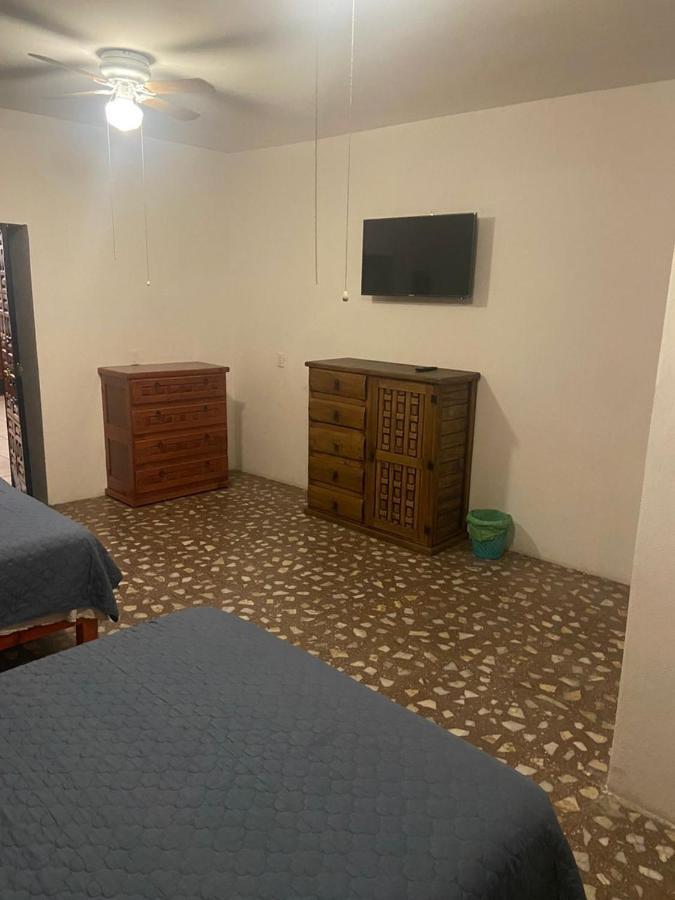 El Gran Toril Taxco de Alarcon Exterior foto