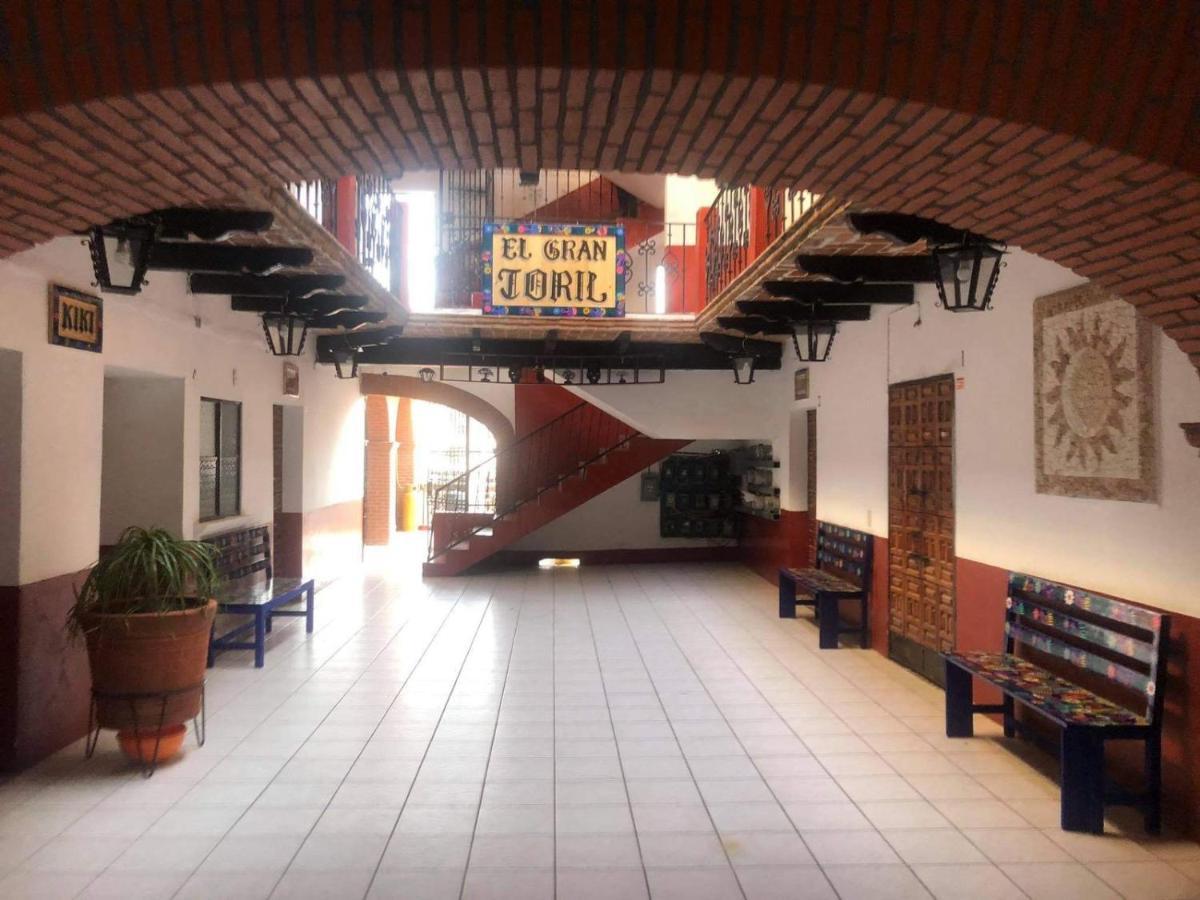 El Gran Toril Taxco de Alarcon Exterior foto